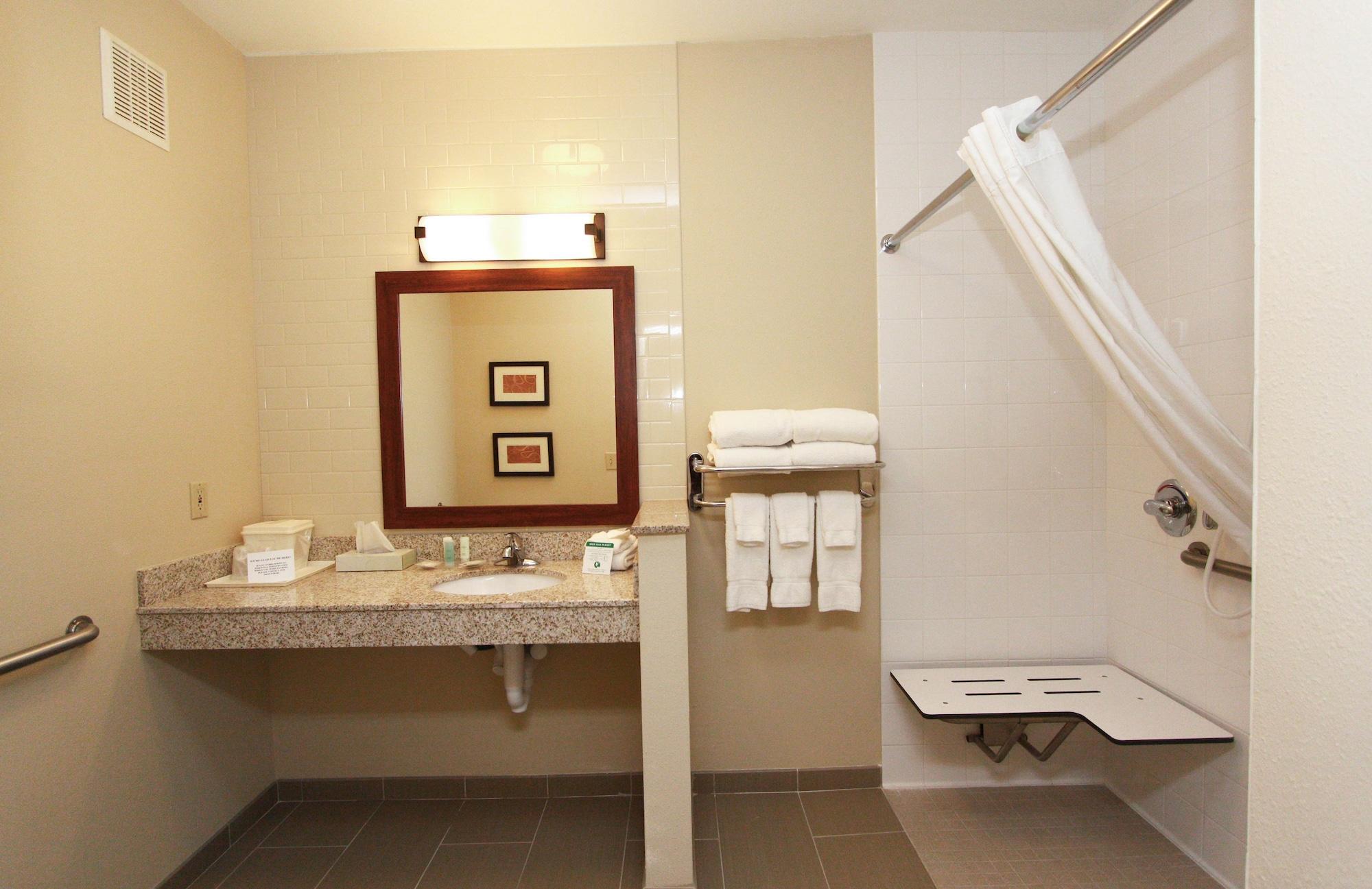Comfort Hotel Lincoln
